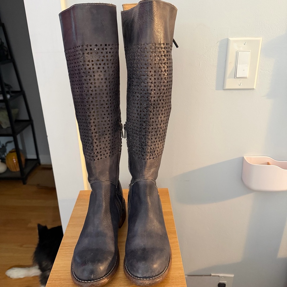 Bed Stu tall blueish tint distressed boots with cut out design Sz 6 excellent co